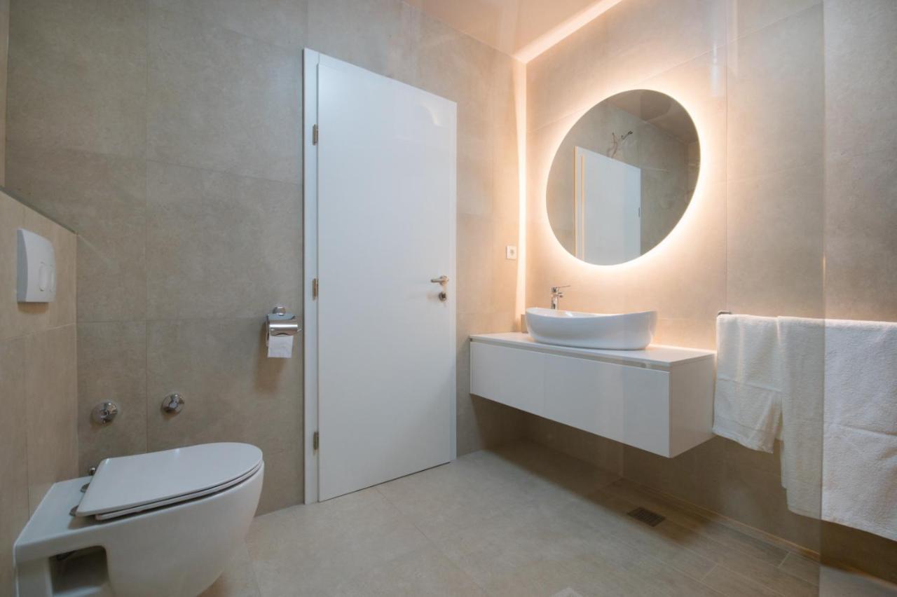 Brand New Aparment With Sea View & Swimming Pool At Ciovo - Villa Fiorentini Трогир Экстерьер фото