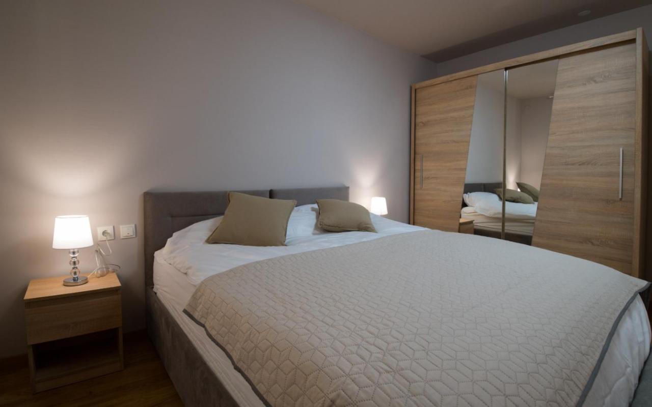 Brand New Aparment With Sea View & Swimming Pool At Ciovo - Villa Fiorentini Трогир Экстерьер фото