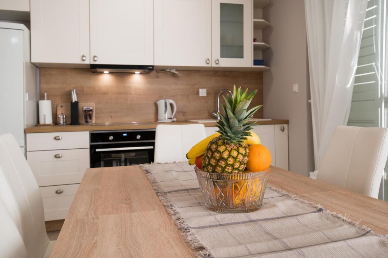 Brand New Aparment With Sea View & Swimming Pool At Ciovo - Villa Fiorentini Трогир Экстерьер фото