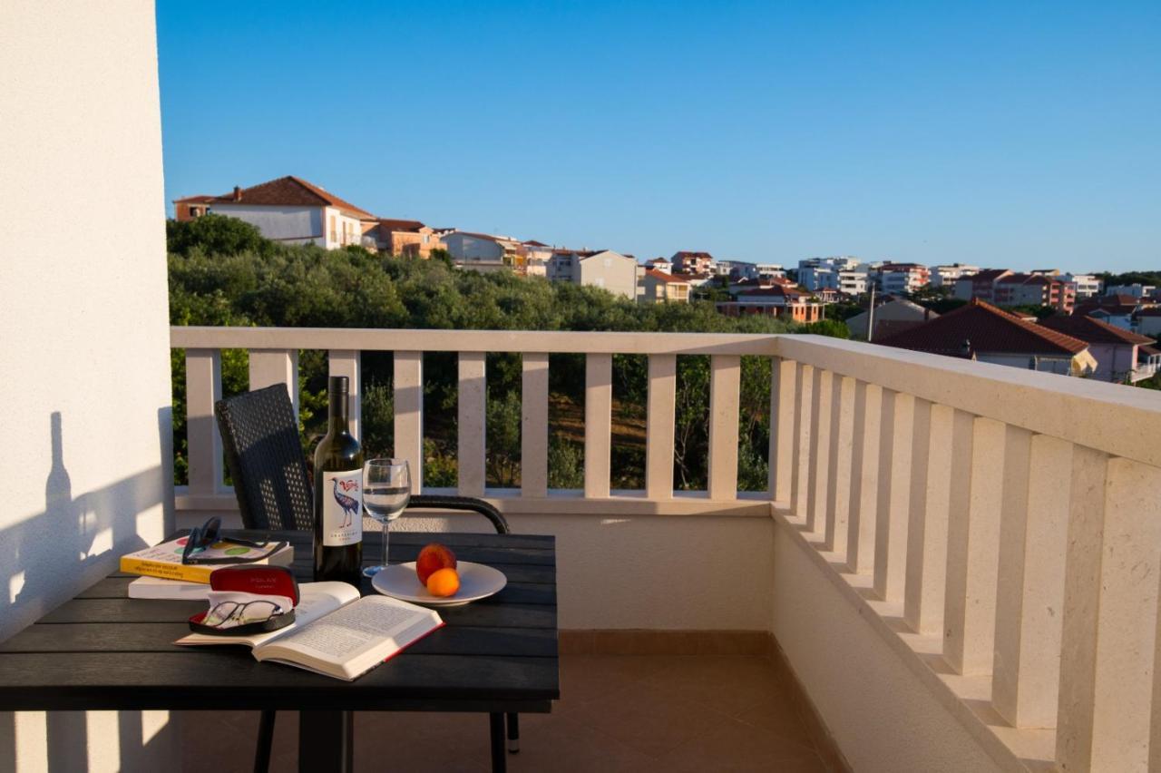 Brand New Aparment With Sea View & Swimming Pool At Ciovo - Villa Fiorentini Трогир Экстерьер фото